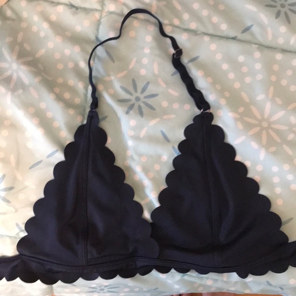 Scalloped bralette